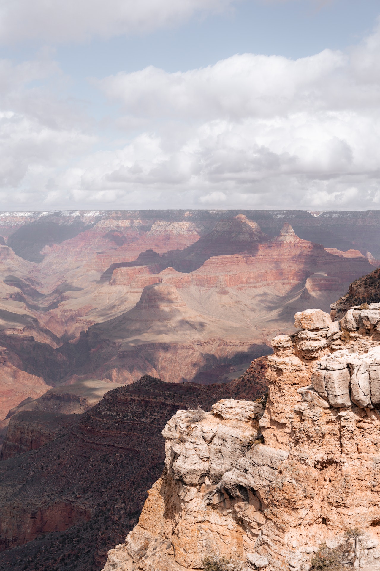 Grand Canyon, Hoover dam and Seven Magic Mountains